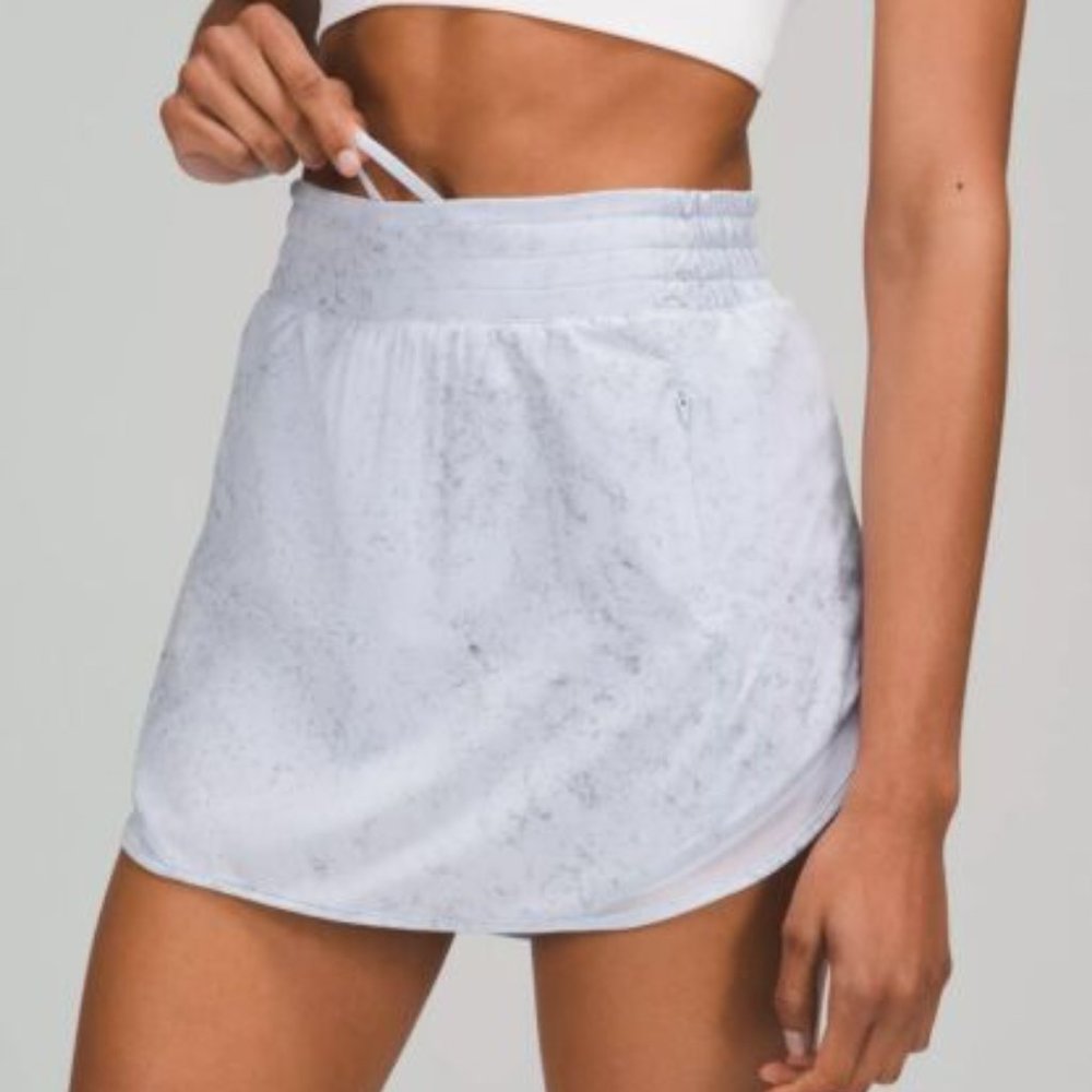 Lululemon Hotty Hot HR Skirt *Long Gravel Dust Pastel Blue